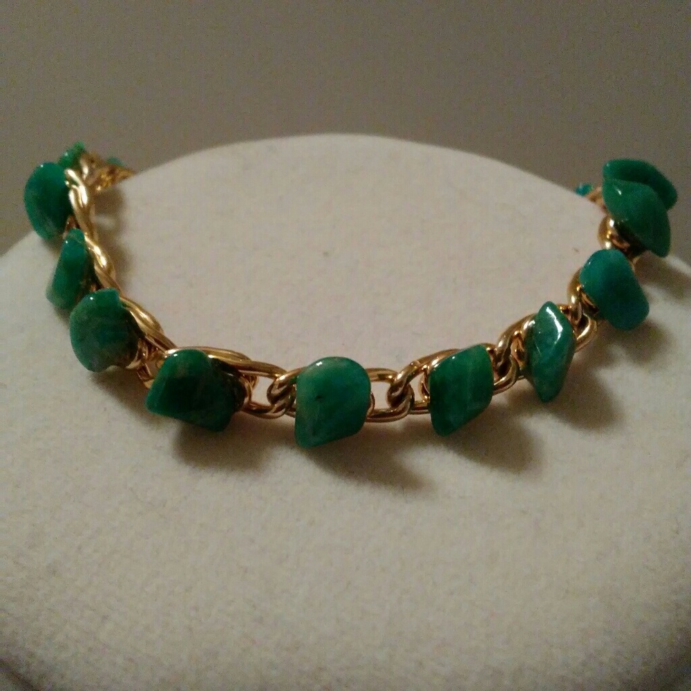 FAUX EMERALD BRACELET
